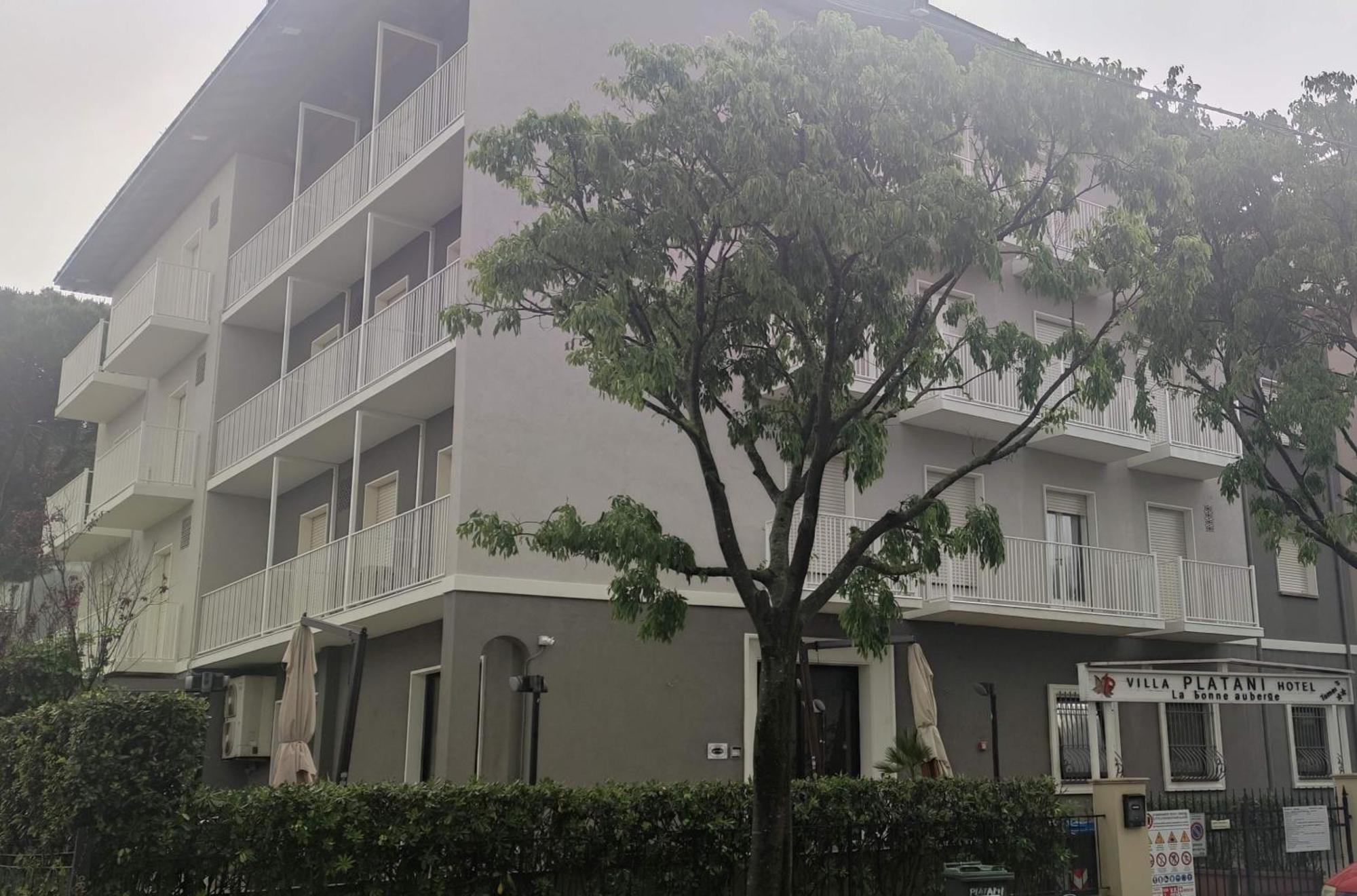 Hotel Villa Platani Riccione Luaran gambar