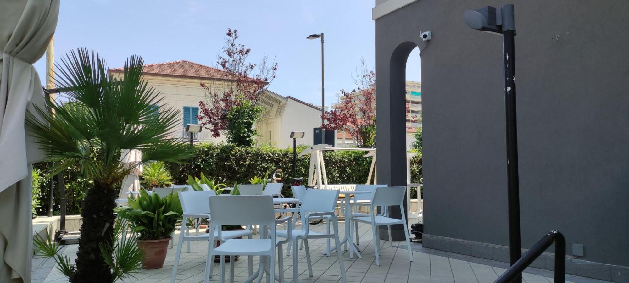 Hotel Villa Platani Riccione Luaran gambar