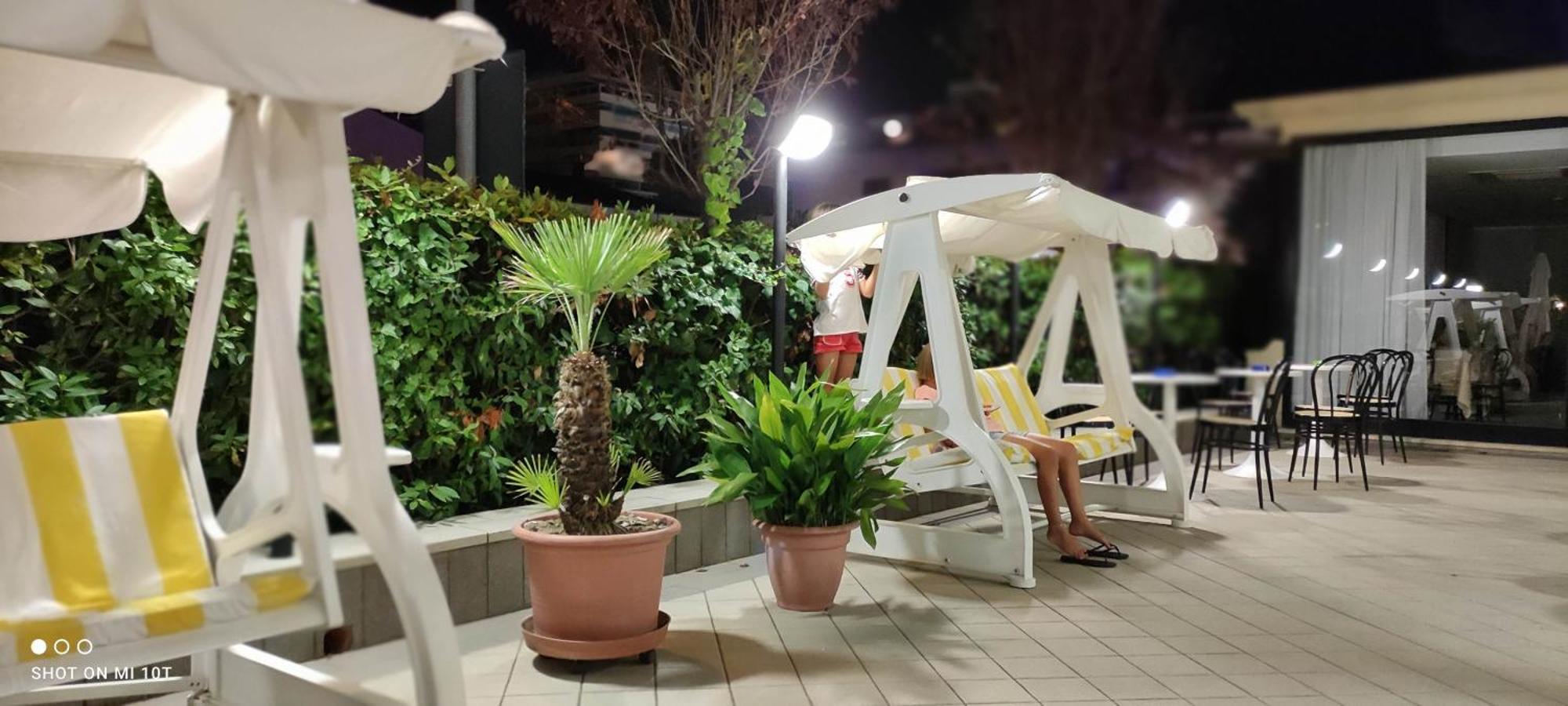 Hotel Villa Platani Riccione Luaran gambar