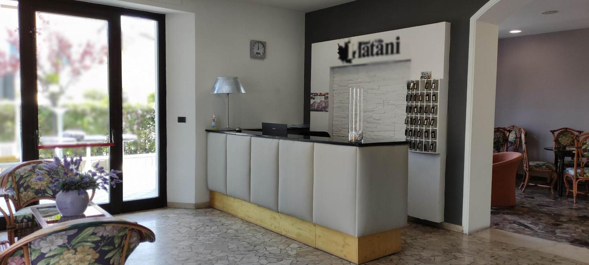 Hotel Villa Platani Riccione Luaran gambar